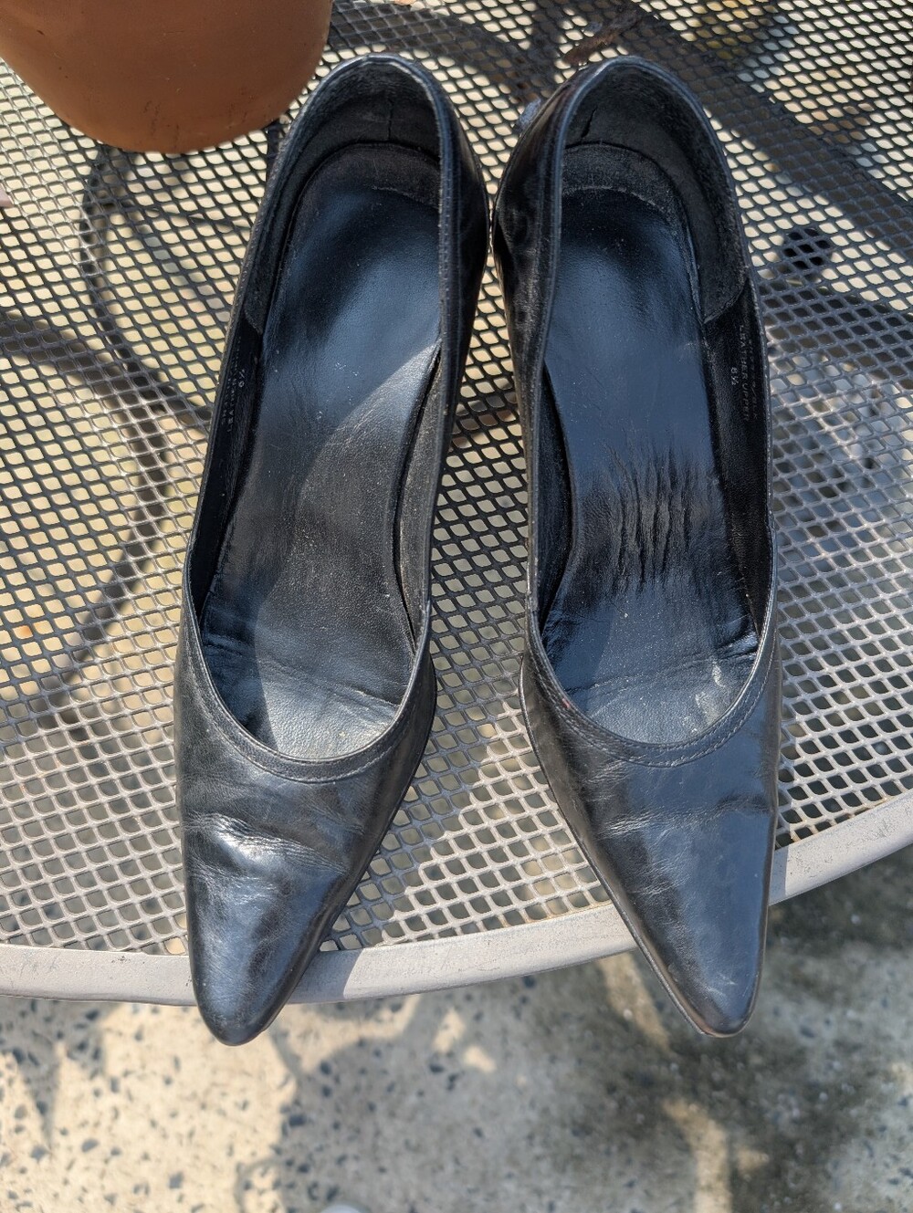 Vintage Y2K Bandolino Black Leather Basic Pumps